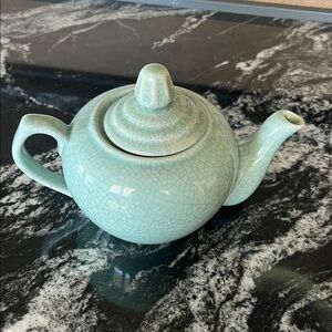 Starbucks Crazing Light Green 20oz. Teapot Coffee Pot